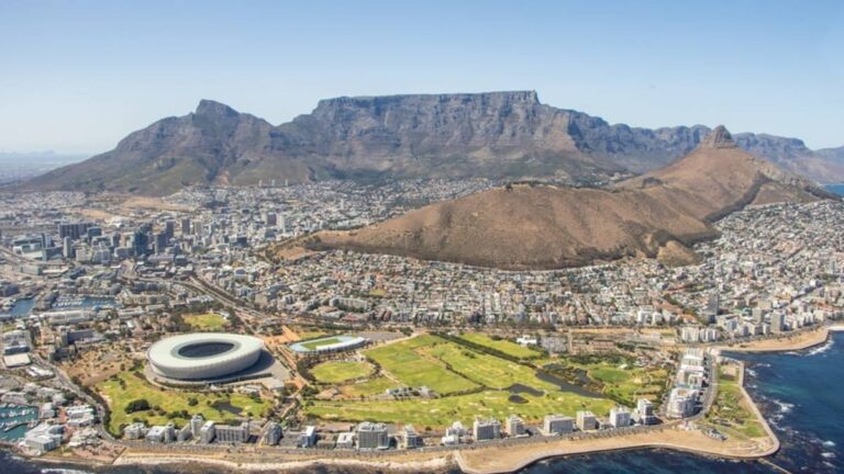 atlantic-seaboard-helicopter-trip-in-cape-town-with-transfer-south-africa-6